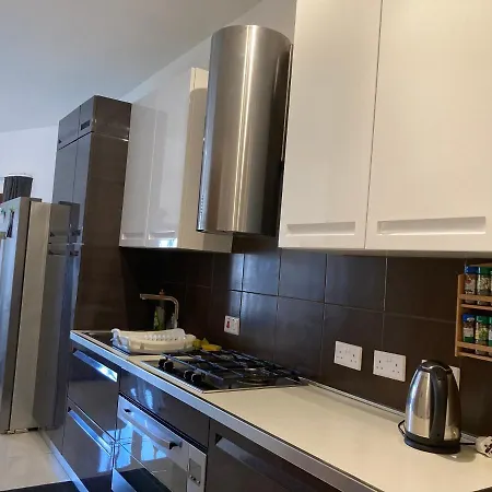 Grand Harbour View Lookout 3 Br Kalkara